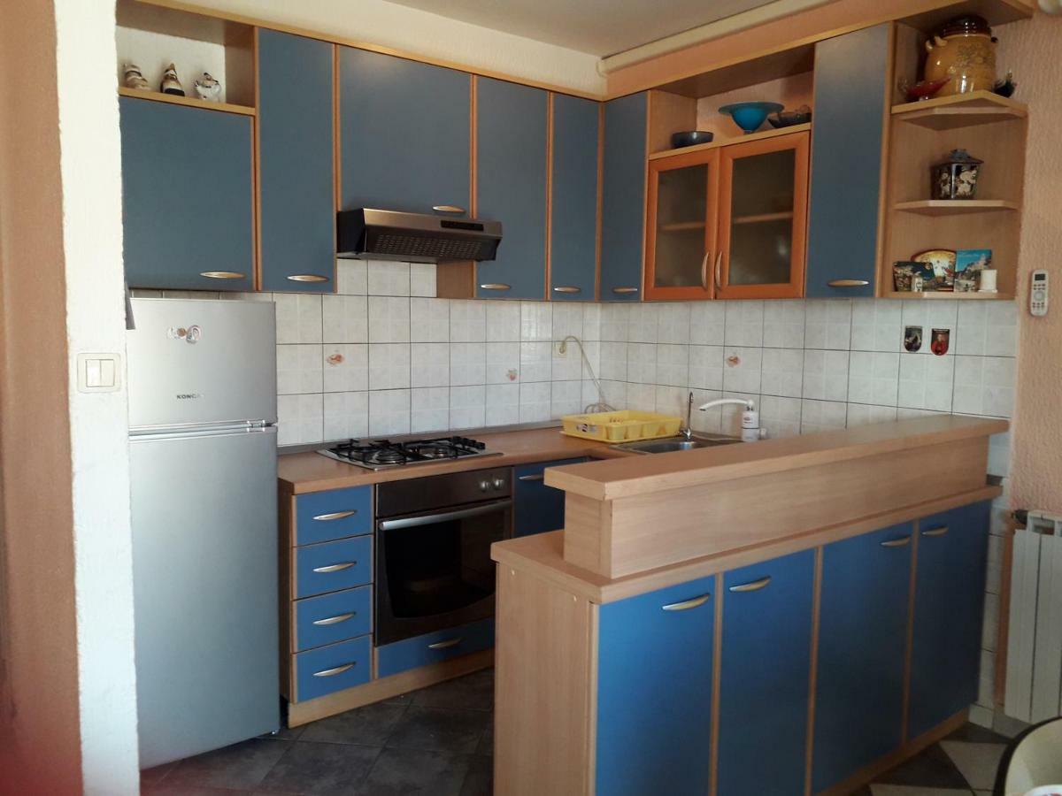 לופאר Apartments Rajka מראה חיצוני תמונה